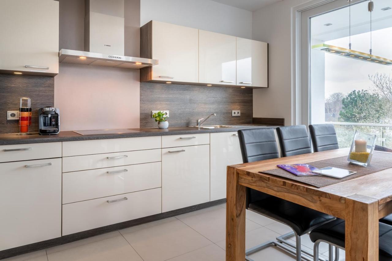 Ferienwohnung Yachtclub Тимендорфер Странд Екстериор снимка