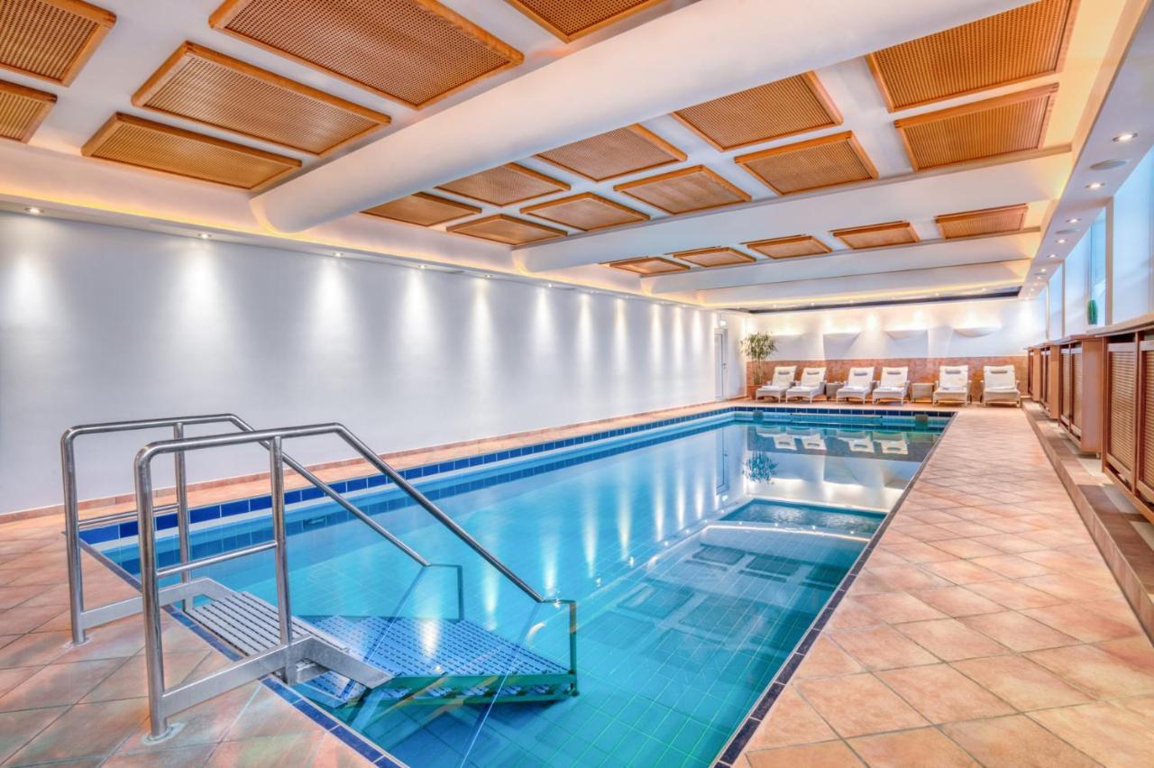 Ferienwohnung Yachtclub Тимендорфер Странд Екстериор снимка